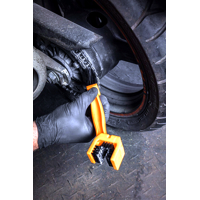 Nylonová čistiaca kefa na reťaz pre motocykle a bicykle – NEO Tools 10-509
